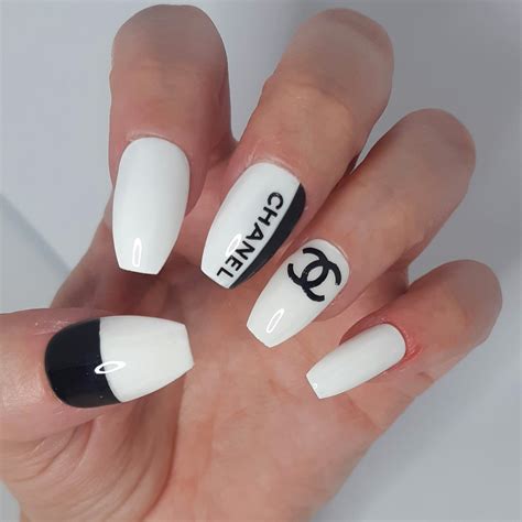 luxury chanel nails